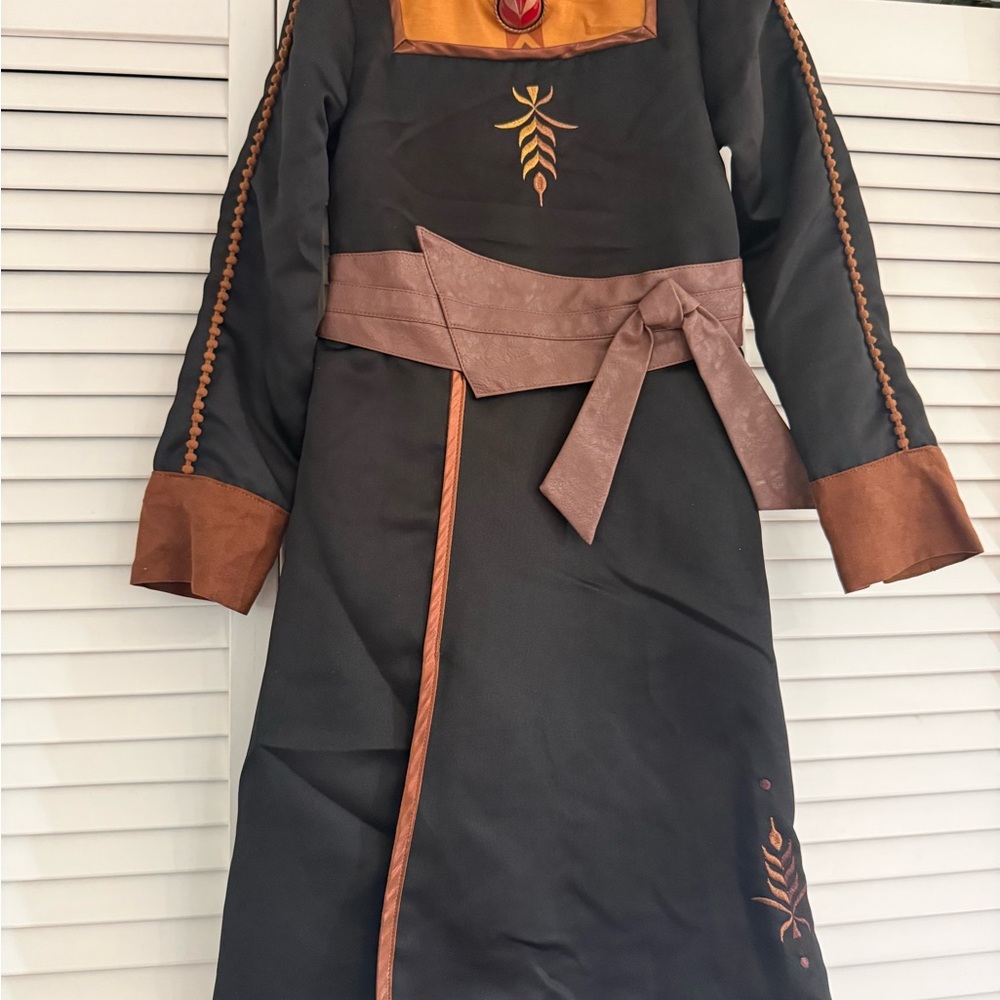Girls BNWT Anna Frozen 2 Black and Brown Sash Detail Costume